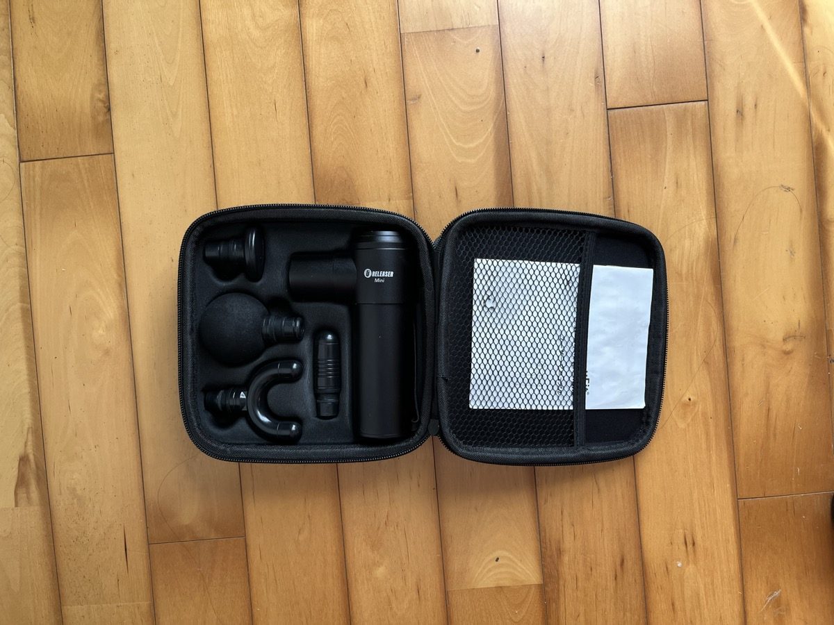 uFit RELEASER Mini本体とアタッチメント一式(実物)